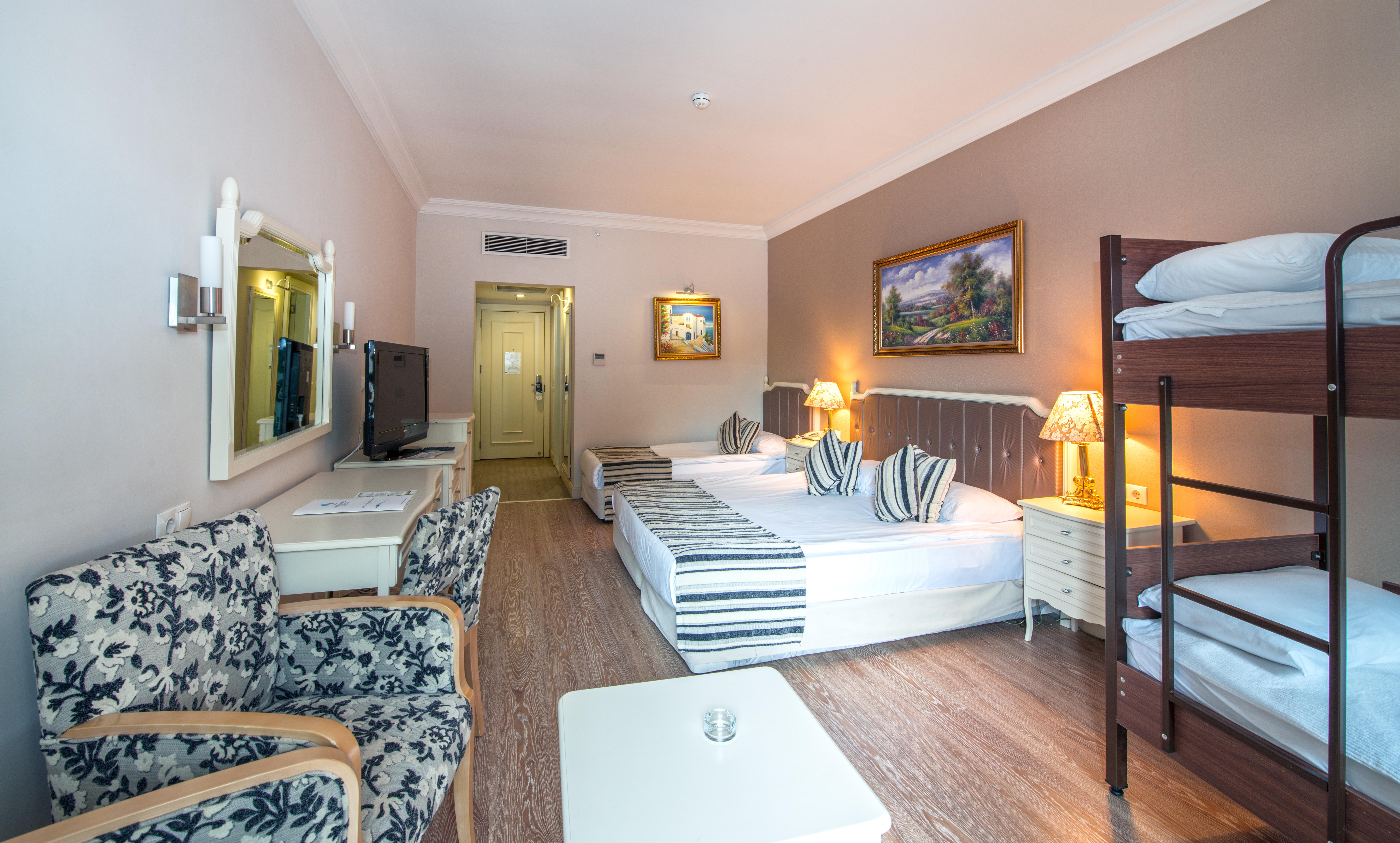 Resort Crystal Tat Golf & 5*